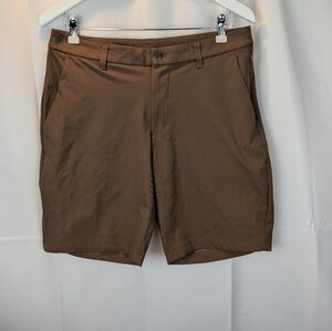 Lululemon Commission Classic-Fit Short 9" *Warpstreme size 32 in EUC